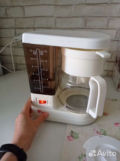 Кофеварка капельная новая