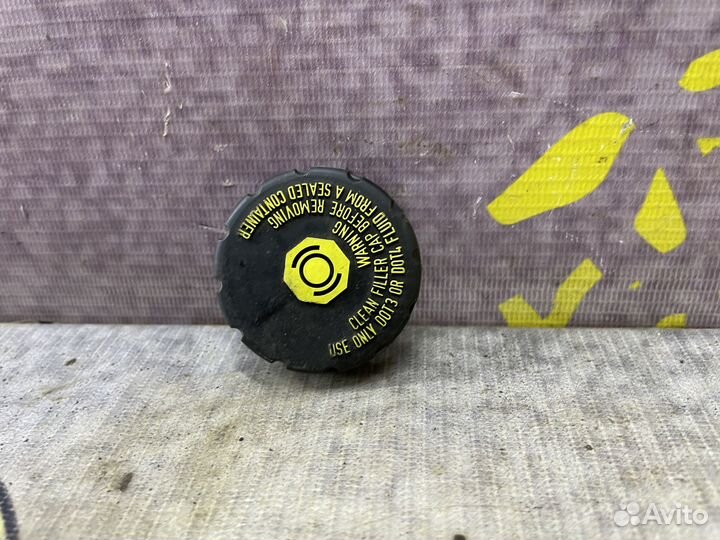 Крышка бачка тормозной жидкости Opel Astra Астра