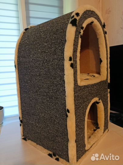 Домик для кошки с когтеточкой