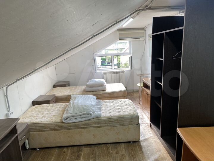 Комната 18 м² в 2-к., 3/3 эт.