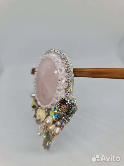 Брошь