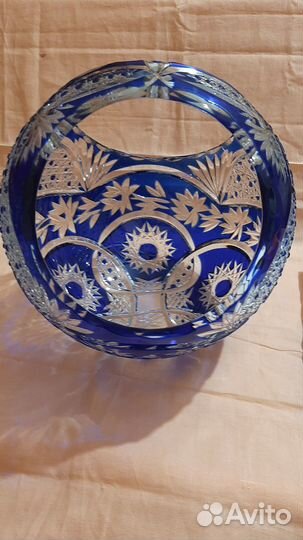 Ваза хрустальная синяя