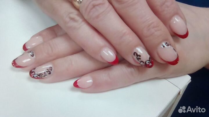 Наращивание ногтей