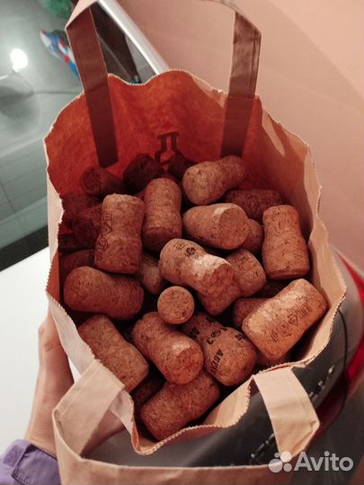 Пробки от шампанского и вина