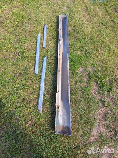 Порог левый пластиковый декоративный Volvo 850