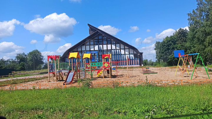 Дом 28,5 м² на участке 21,3 сот.