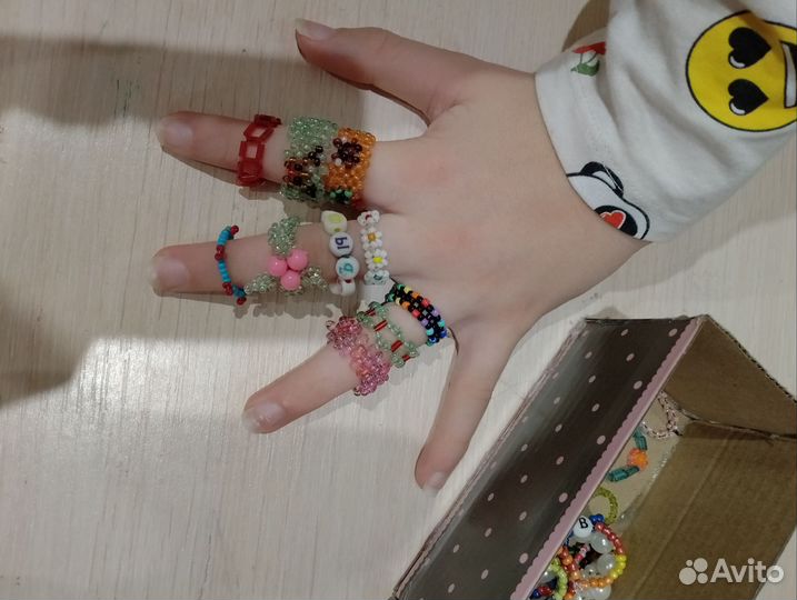 Украшения из бисера