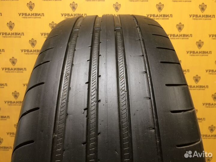 Goodyear Eagle F1 Asymmetric 3 235/65 R18 104T