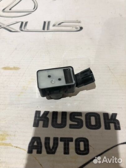 Датчик парковки передний Lexus Rx 450 H GYL25