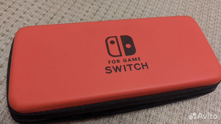 Nintendo Switch oled с чехлом