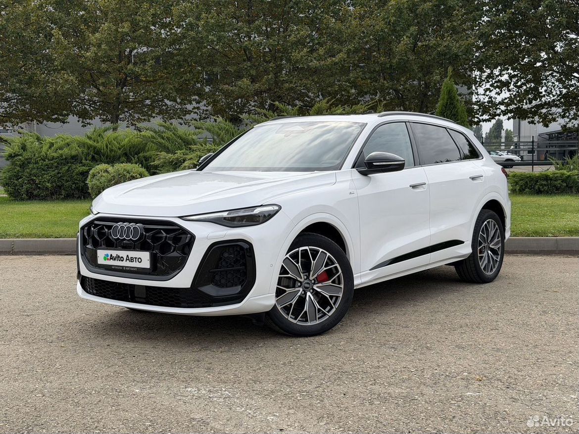 Audi Q5L 2.0 AMT, 2026, 30 км
