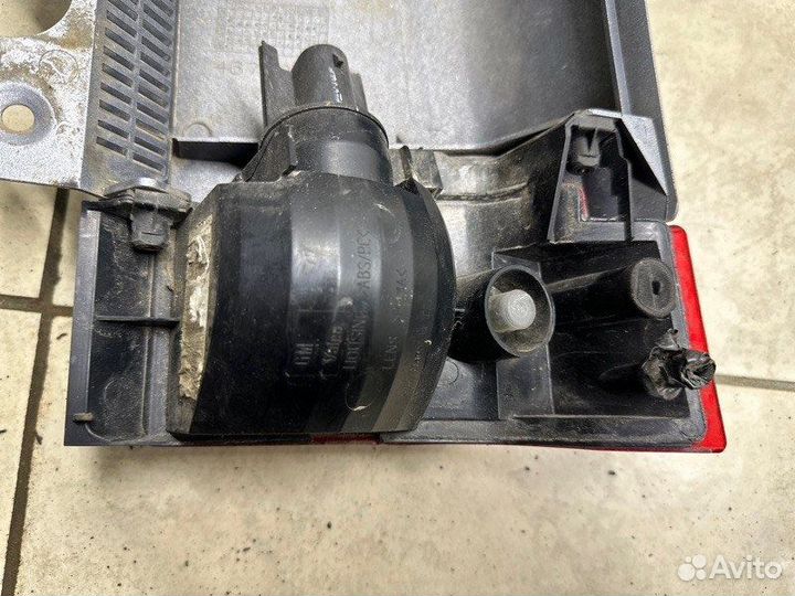 Фонарь противотуманный задний левый Opel Meriva А