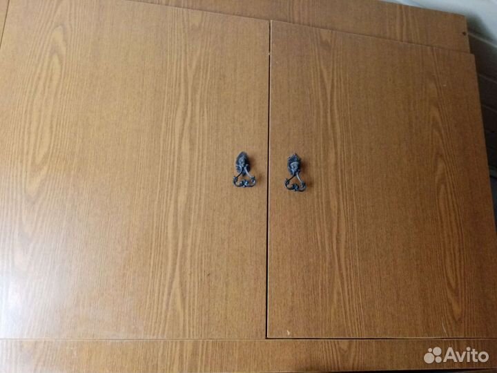 Шкаф навесной