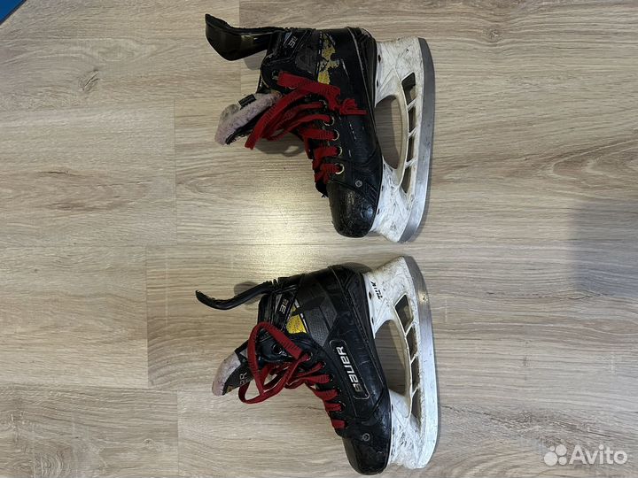 Коньки хоккейные