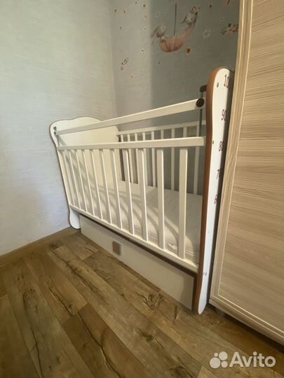 Детская кроватка
