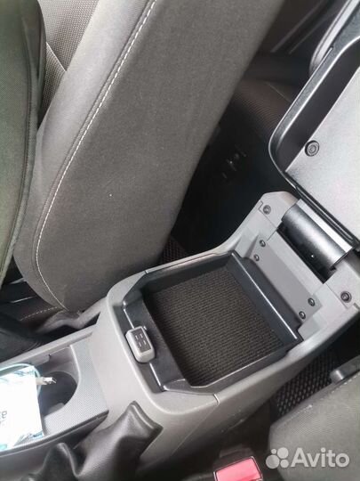 Ford focus 2 органайзер в подлокотник