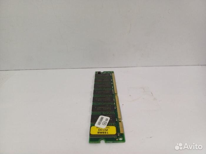 Оперативная память sdram Hynix 128Mb PC133 150a 8