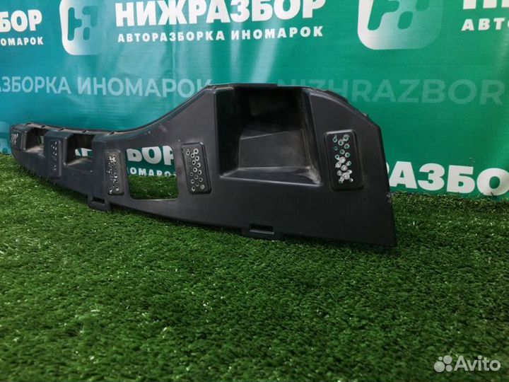 Кронштейн бампера переднего правый Renault Arkana
