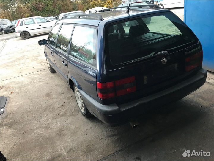 Разбор на запчасти Volkswagen Passat 4
