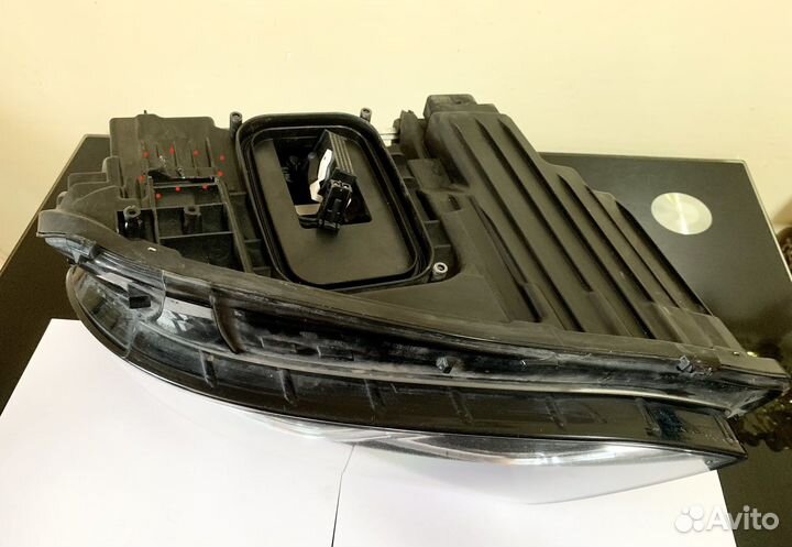 Фара левая Mercedes Е class W213 2016-2020