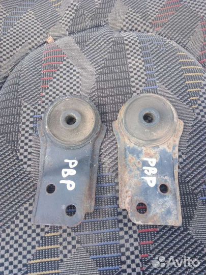 Крепление радиатора Mitsubishi RVR