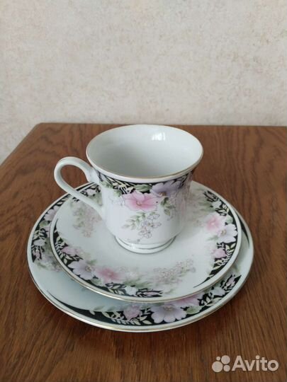 Чайник заварочный,чашка трио