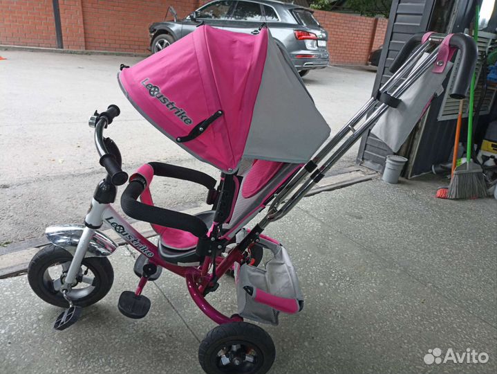 Детский велосипед с ручкой