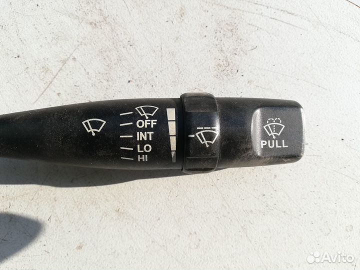 Переключатель правый Hyundai Elantra HD 06-11