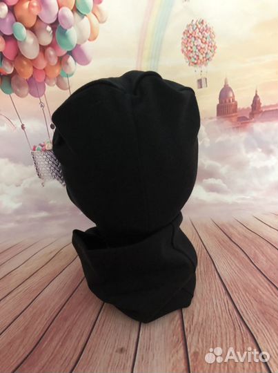 Новая черная шапка со снудом на 1-3 года