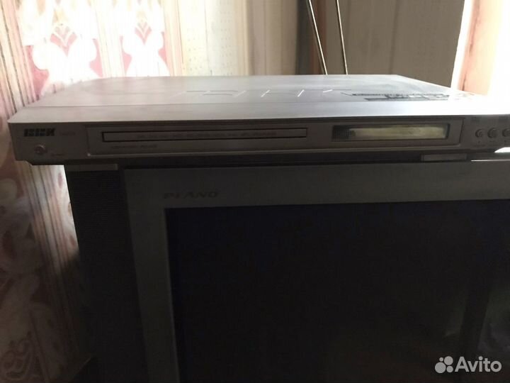 Видеомагнитофон