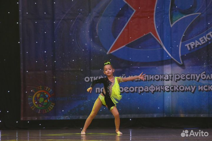 Гимнастический купальник для конкурсов и танцев