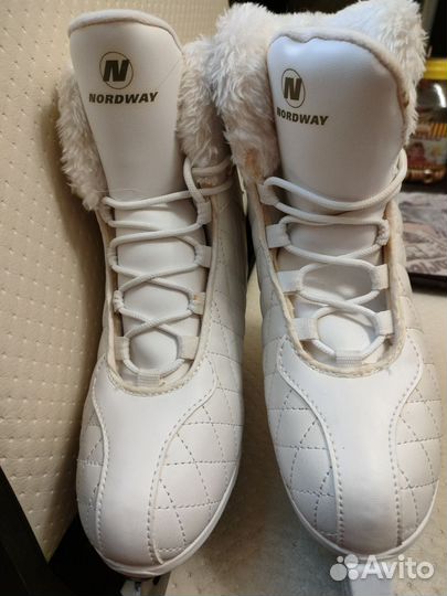 Коньки фигурные