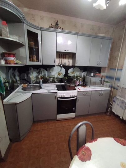 3-к. квартира, 65 м², 3/14 эт.