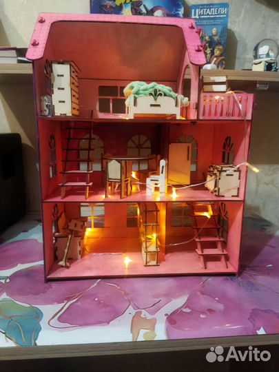 Домик кукольный