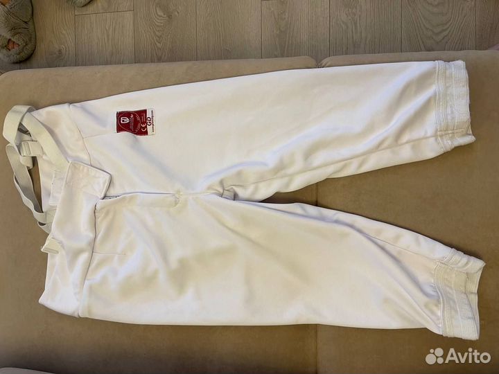 Фехтовальное снаряжение