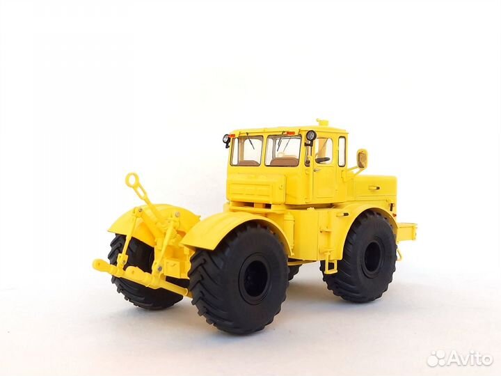 К-701 Кировец 1/43 (есть дефект)