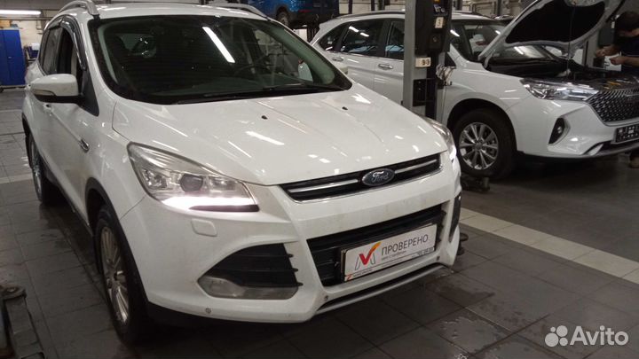 Ford Kuga 1.6 AT, 2016, 123 134 км