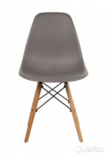 Стул в стиле eames