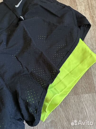 Шорты спортивные Nike женские