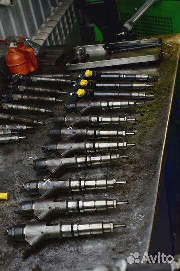 Форсунки 095000-8933 Isuzu Elf, NPR5SE, NPR5SN