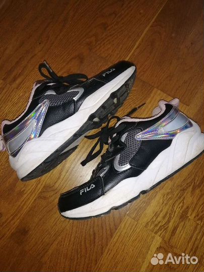 Кроссовки для девочки