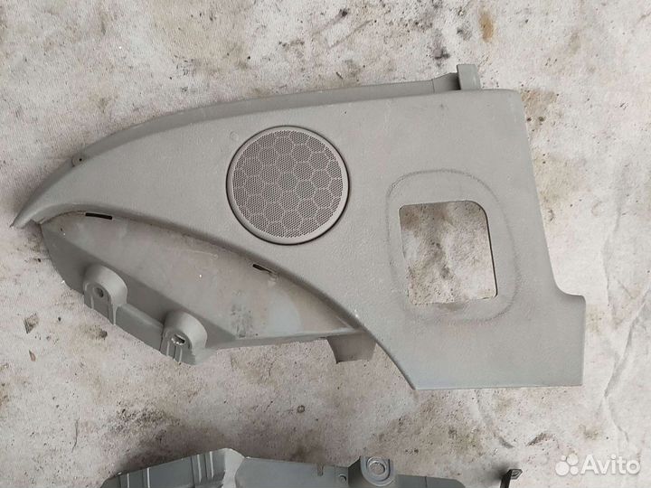 Держатель задней полки Фольксваген поинтер