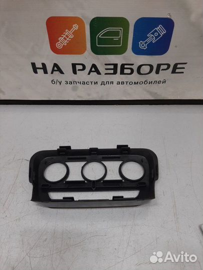 Накладка на центральную консоль (торпеды) Chery