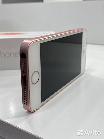 iPhone SE 2016