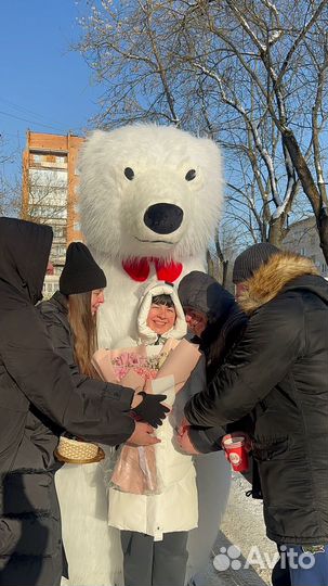 Поздравление от ростовой куклы