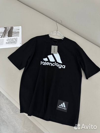 Футболка Adidas &Balenciaga