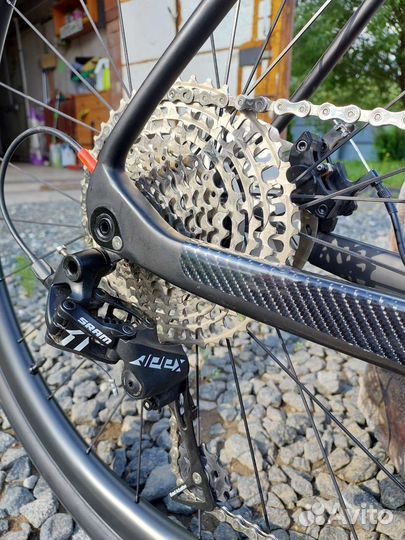 Карбоновый гравийный велосипед 8.1кг