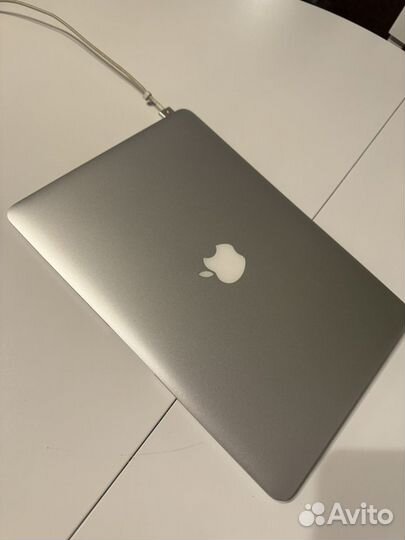 Apple MacBook Air 13 early 2015 8GB