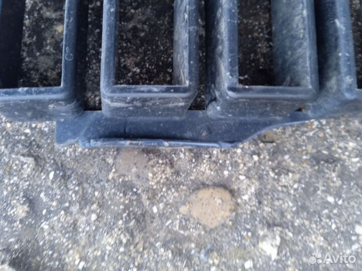 Решотка радиатора на ваз 2107