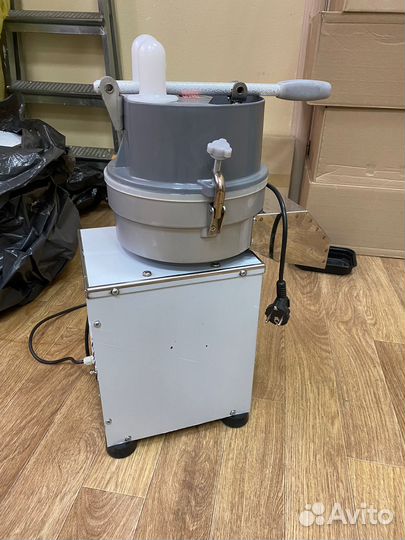 Машина овощерезательно-протирочная торгмаш ом-350М